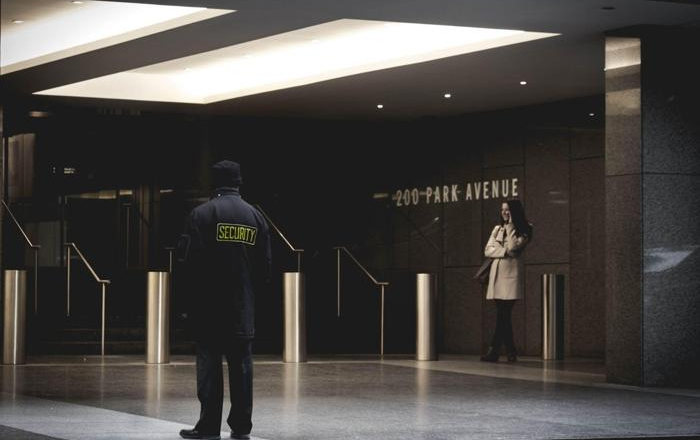 Top Benefits of Hiring Commercial Security Guard Services